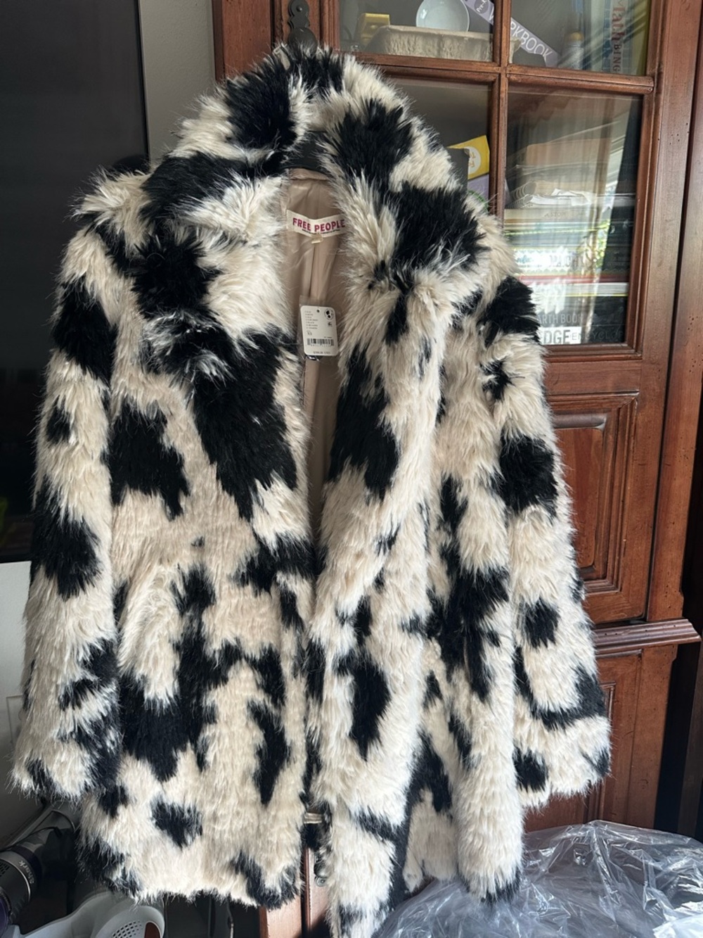 Free People Two-Tone Black & Cream Faux Fur Teddy Jacket - Picture 3 of 9